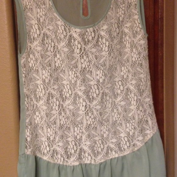 Lace sheer top - Picture 3 of 5